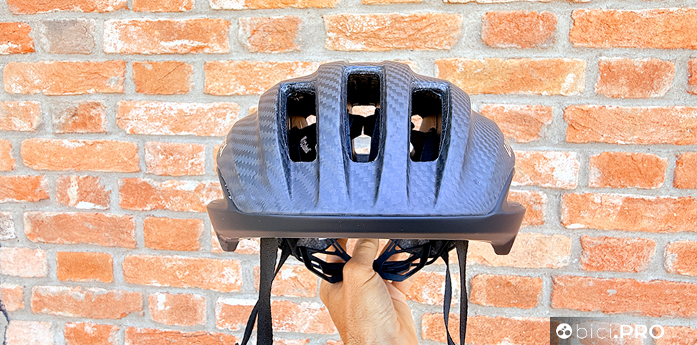 Uvex Ultimate Surge Carbon, impressiona per la freschezza