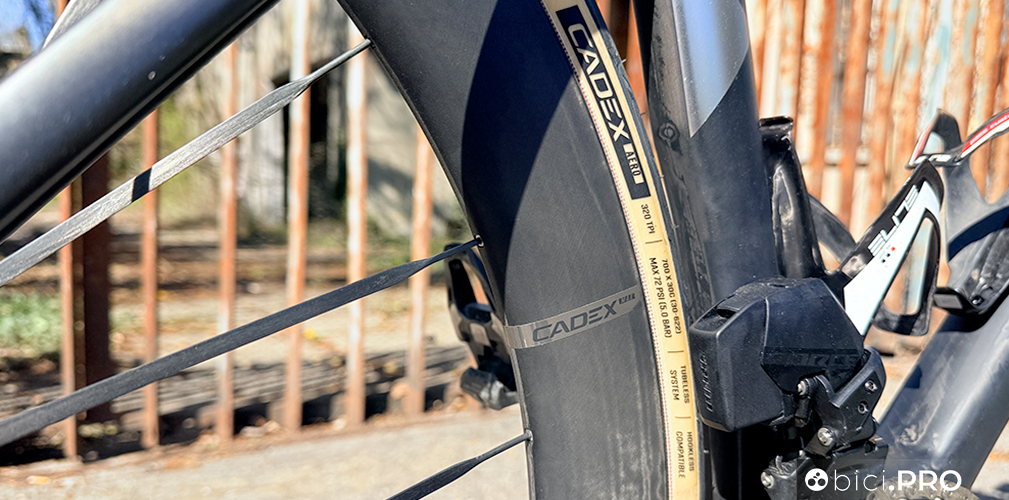 La prova a lungo termine delle ruote Cadex Max 50