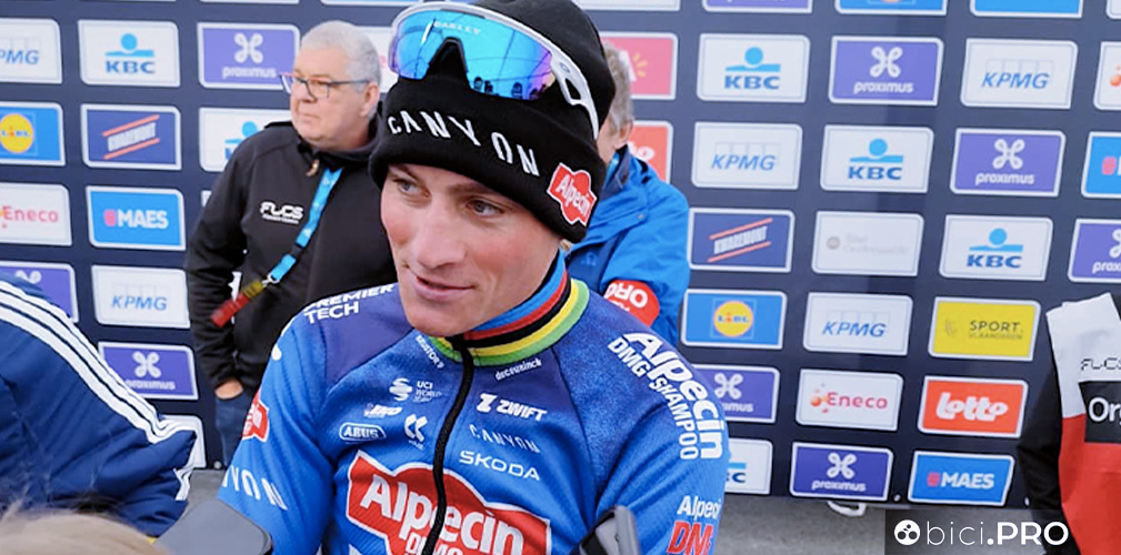 Van der Poel dopo l'arrivo: una disamina molto lucida. Ma a Roubaix sarà tutt'altra storia. Lì Pogacar non avrà i 3' di salita del Kwaremont dalla sua