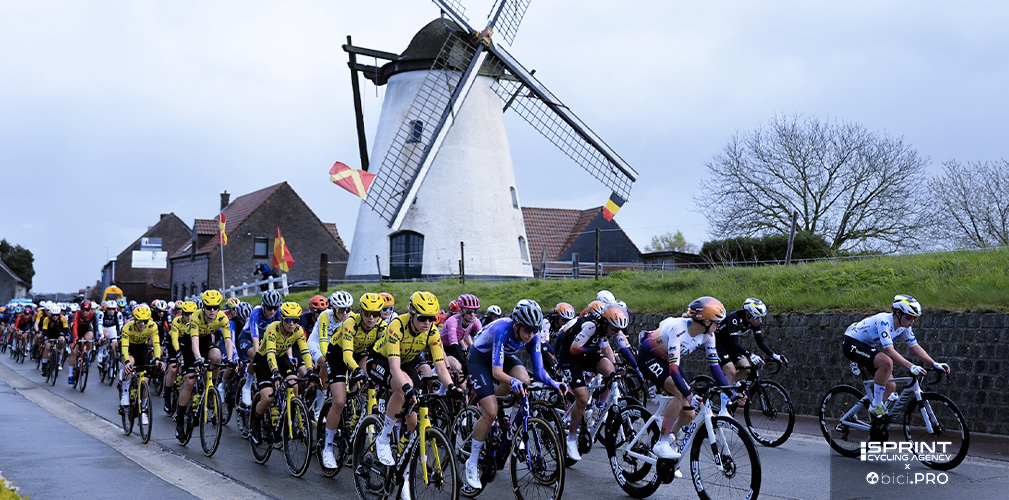 Meteo variabile. Le ragazze si sono date battaglia sin da subito stabilendo tra l'altro la media più alta di sempre seppur di poco: 38,369 km/h