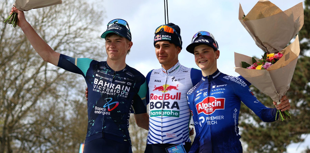 Paris-Roubaix Espoirs, Davide Donati, Seth Donwoody, Guus Van Den Eijnden (foto Etienne Rycek/DirectVelo)