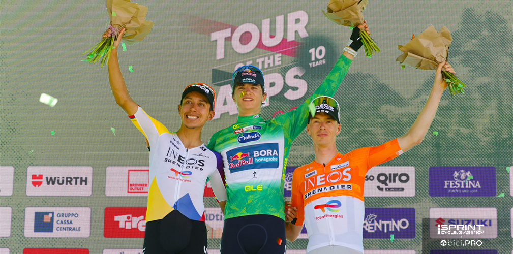 Podio Tour of the Alps 2026: Giulio Pellizzari, Egan Bernal, Thymen Arensman