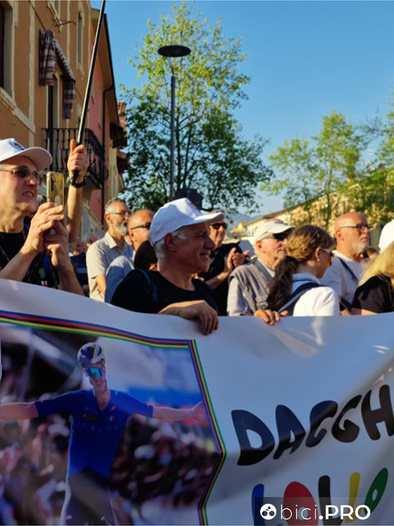 Lorenzo Mark Finn Official Fan Club