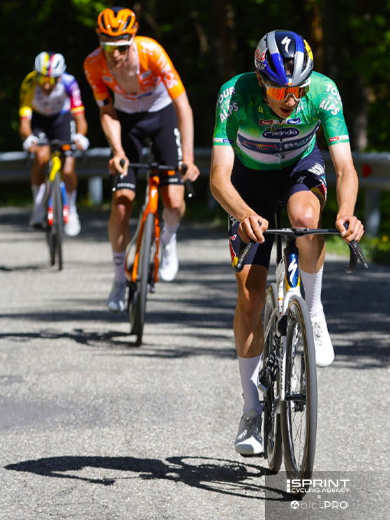 Tour of the Alps 2026, Giulio Pellizzari, Thymen Arensman, Egan Bernal