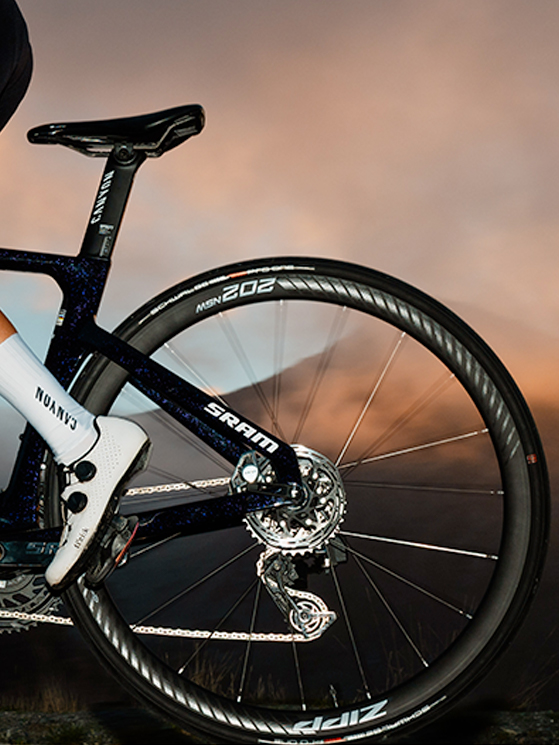 Zipp 202 NSW, 1090 grammi e profilo da 35 millimetri