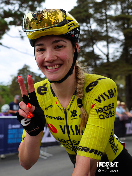 Martina Fidanza, passata dallo scorso anno alla Visma-Lese a Bike, ha raccontato di ricorrere al doppio allenamento