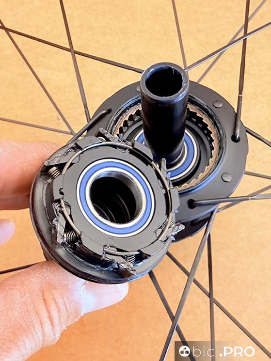 Zipp 202 NSW, 1090 grammi e profilo da 35 millimetri