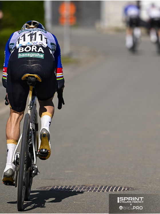 Se Van der Poel avesse permesso a Evenepoel di rientrare, magari qualcosa sarebbe cambiata