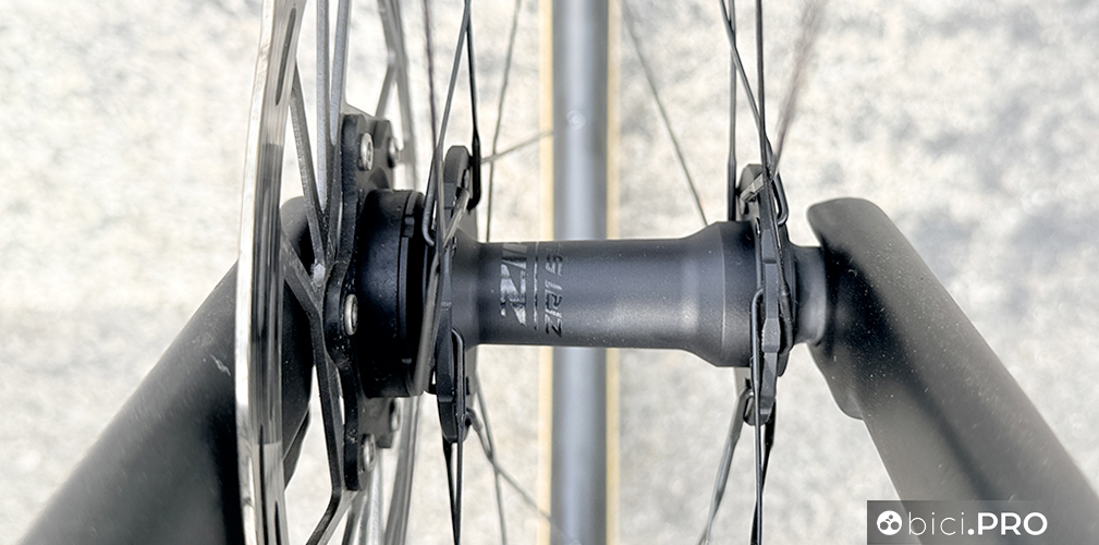 Zipp 202 NSW, 1090 grammi e profilo da 35 millimetri