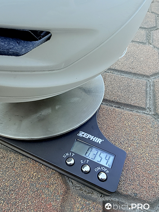 Uvex Ultimate Surge Carbon, impressiona per la freschezza