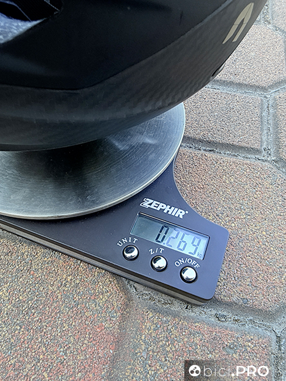 Uvex Ultimate Surge Carbon, impressiona per la freschezza