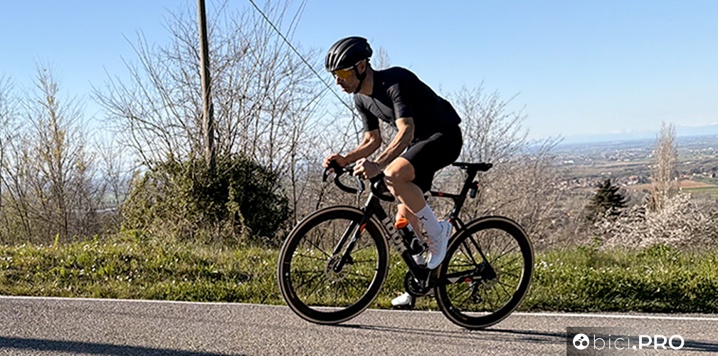 La prova a lungo termine delle ruote Cadex Max 50