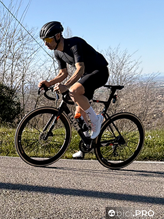 La prova a lungo termine delle ruote Cadex Max 50