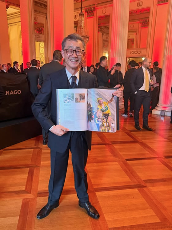 Anche Yuzuru Sunada, fotografo giapponese di grande esperienza, ha partecipato alla stesura dell'Atlante Colnago