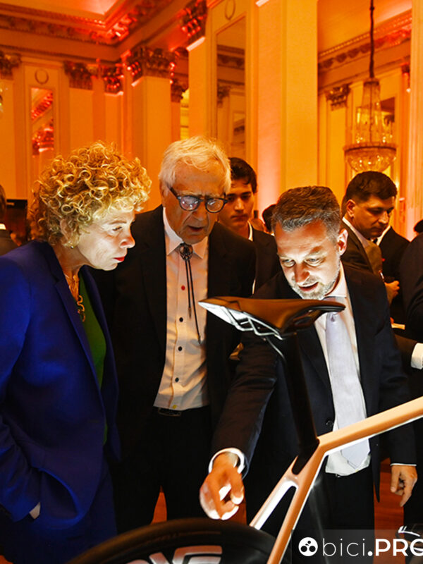 Teatro alla Scala di Milano, 15 aprile 2026, presentazione Colnago C72, Antonio Colombo
