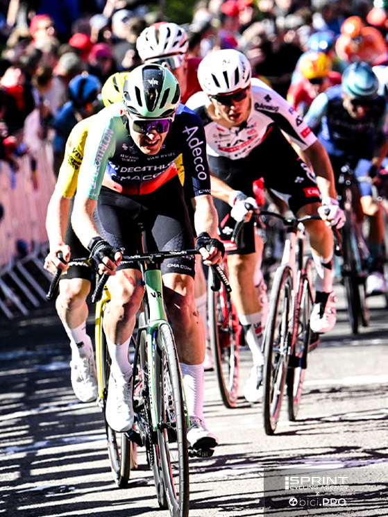 Il ritmo di Seixas ha svuotato le gambe del gruppo di testa, portando quasi tutti fuorigiri