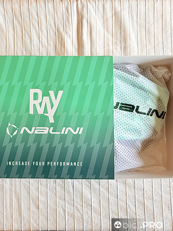 L'approccio scientifico di Nalini da forma ai capi Ray
