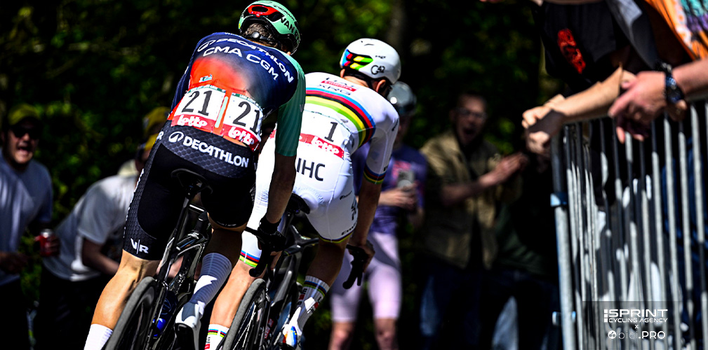 Lo scollinamento sulla Redoute a ruota di Pogacar. Seixas ha ammesso che la velocità di scalata è stata folle