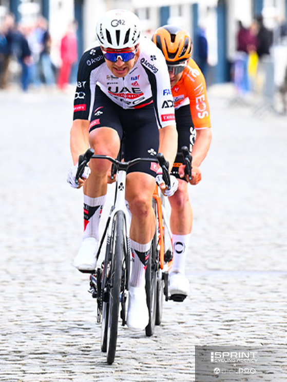 Con il terzo posto alla Omloop Nieuwsblad e ad Harelbeke, Vermeersch è l'uomo più in forma della UAE