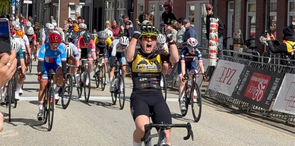 La volata vincente della Campana a Heerenveen, enorme il distacco inflitto alle avversarie (foto organizzatori)