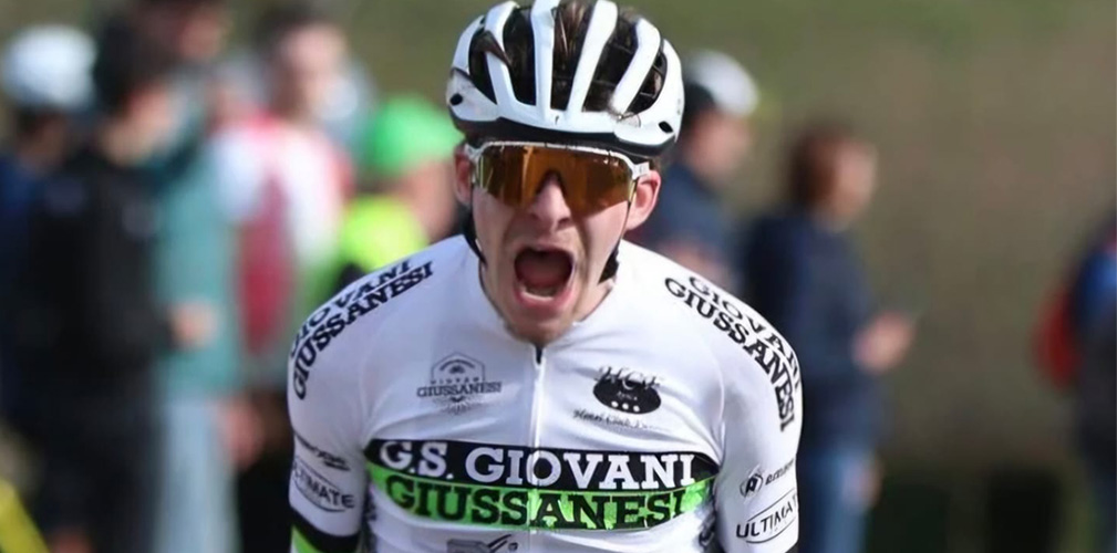 Niccolò Muraro in trionfo al Grand Prix de Saint Etienne Loire, dove terzo è finito Brustia