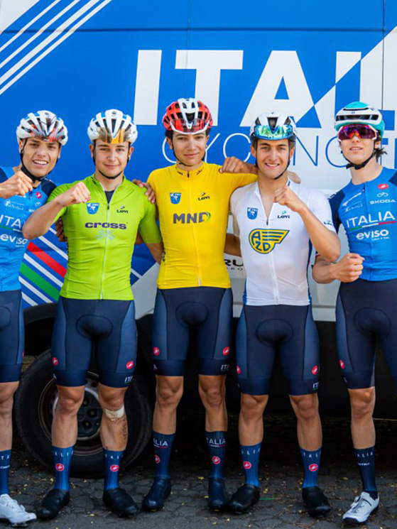 La squadra azzurra comprendeva Campagnolo, Cingolani, Fedrizzi, Perzzo Rosola, Solavaggione e Tarallo (foto Quadrani)