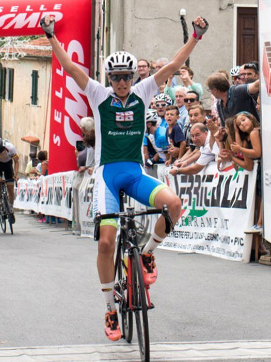 La vittoria nella tappa finale del Lunigiana 2016, primo vero salto di qualità dello sloveno pronto per gli U23