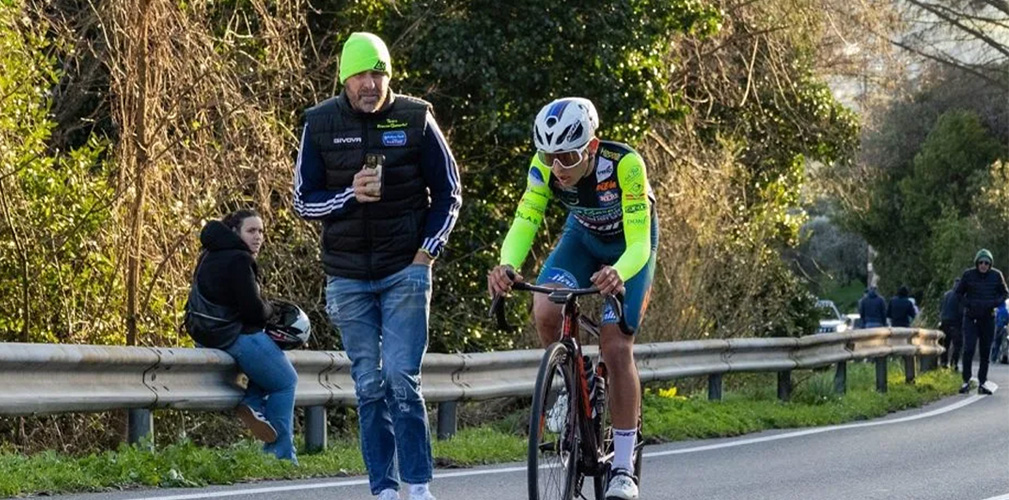 L'umbro, qui con il suo ex diesse Luca Scinto, ritiene che un percorso pesante sia più gestibile nella classica toscana