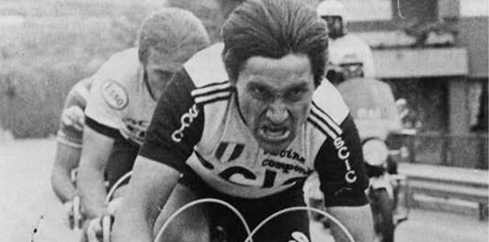 Nel 1977 Saronni esordì con risultati subito sensazionali che lo convinsero a pensare al Giro