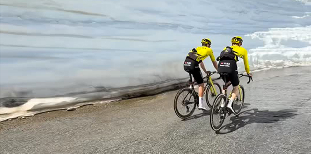 Affini si allena a Sierra Nevada con Armirail, Jorgenson e Van Aert (immagine Instagram Visma Lease a Bike)