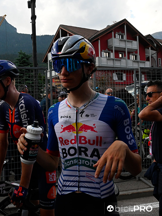 Pellizzarei è arrivato staccato e ammette di aver pensato al ritiro dal Giro d'Italia