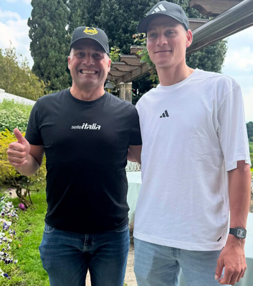 Visita Mathieu Van der Poel, Angelo Furlan, sede idmatch (foto pocispix)