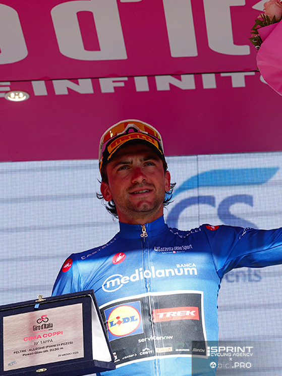 Ciccone se ne va da Pian di Pezzé con la vittoria della Cima Coppi (passo Giau) e il primato dei GPM