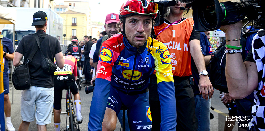 La nuiva maglia rosa: Giulio Ciccone pedala verso il podio, ancora incredulo