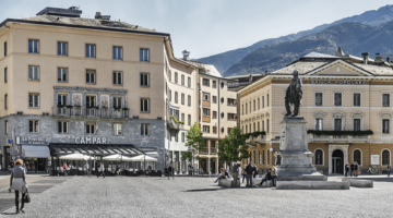 Sondrio, Piazza Garibaldi (foto Consorzio Turistico Media Valtellina)