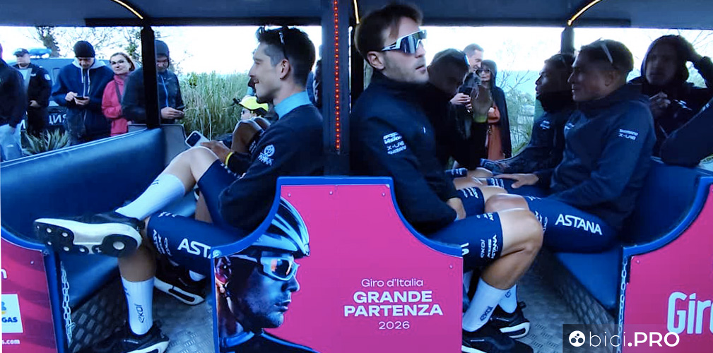 Giro d'Italia, Burgas, Bulgaria, presentazione team
