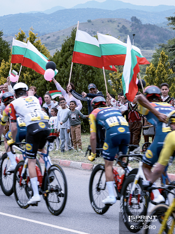 La Bulgari anche oggi ha accolto con calore la corsa rosa
