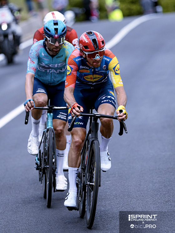 Ghirotto ha parlato di generazioni a confronto ma stessa lunghezza d'onda. Quando Ciccone è rientrato sulla fuga verso Corno alla Scale entrambi erano scettici, ma a sensazione Giovanni, più abituato agli anticipi di questo ciclismo moderno lo era meno