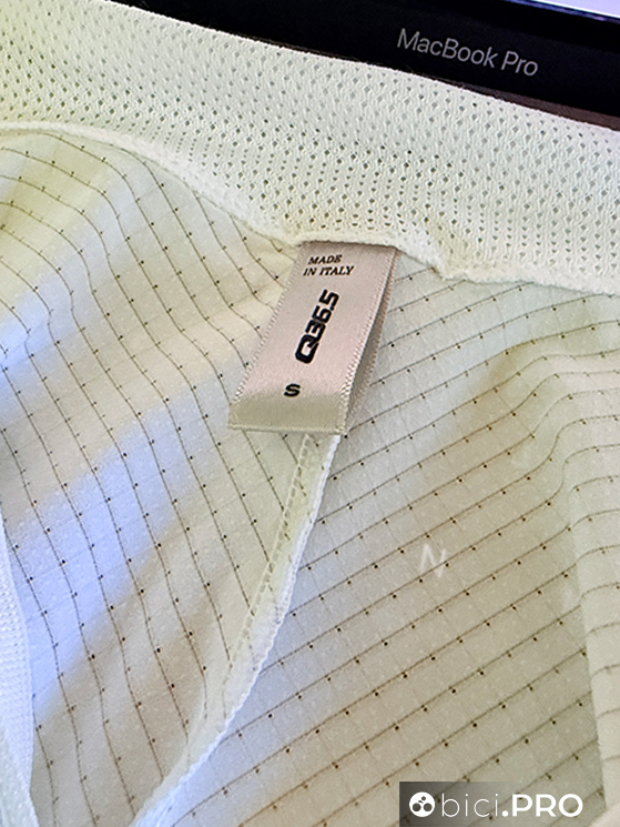 Q36.5 Dottore Pro, l'abbigliamento con la laurea