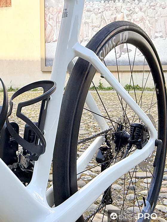 Canyon Endurace CF SLX 7, il test completo ed approfondito