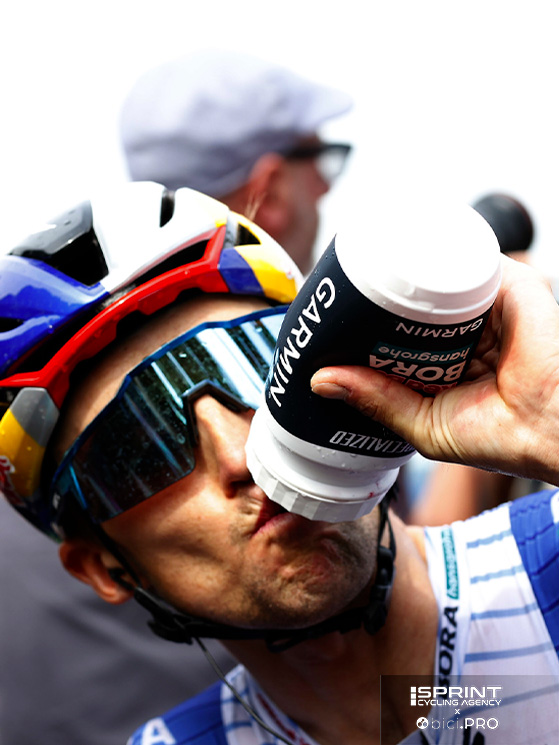 Terzo sul traguardo di PIancavallo, Hindley è sul podio del Giro
