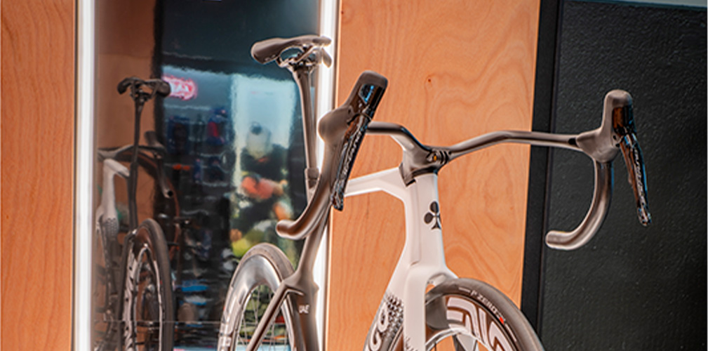 La Colnago Y1RS è la regone dello shoroom di RDR Bikes dedicato a Colnago