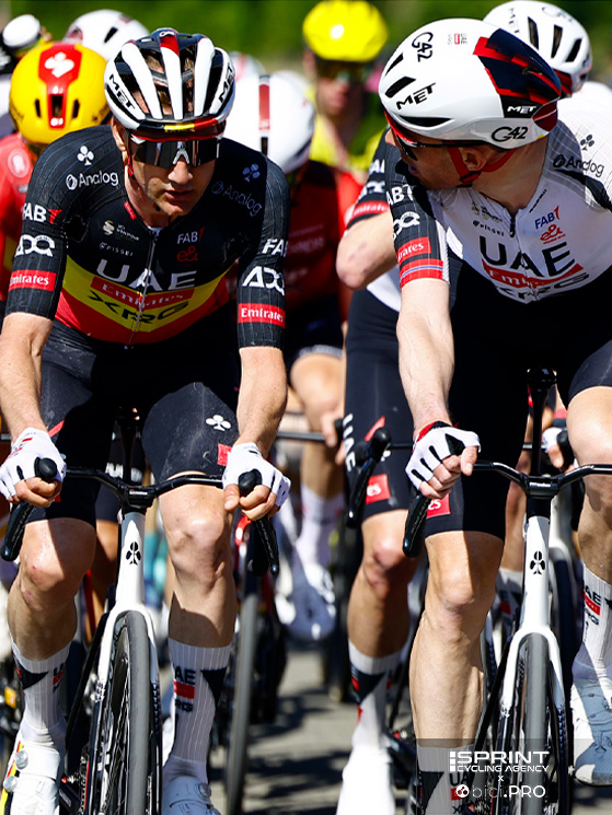 Sue scelte di verse: Wellens con il casco leggero, Vegard Stake Laengen con quello aero