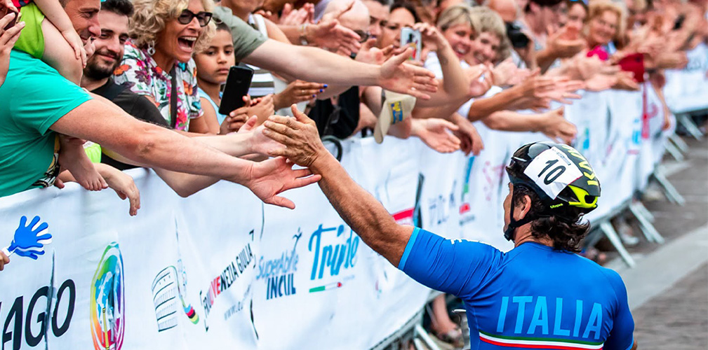 Il compianto Alex Zanardi resta sempre vivo nei cuori degli azzurri. Un esempio che continua a fare proseliti