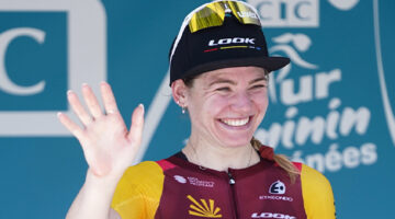 Martina Alzini sui Pirenei ha conquistato la sua quarta vittoria in maglia Cofidis, la prima in una corsa ProSeries
