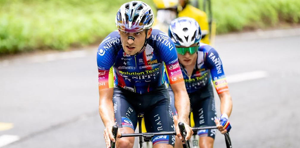Fabbro tirato da Bonneu: il loro lavoro in coppia ha fruttato il dominio sul Monte Fuji (foto Facebook)