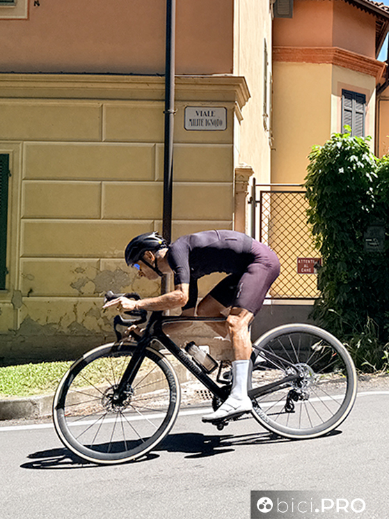 Cannondale SuperSix Evo Lab71, abbiamo messo alla frusta la versione SL