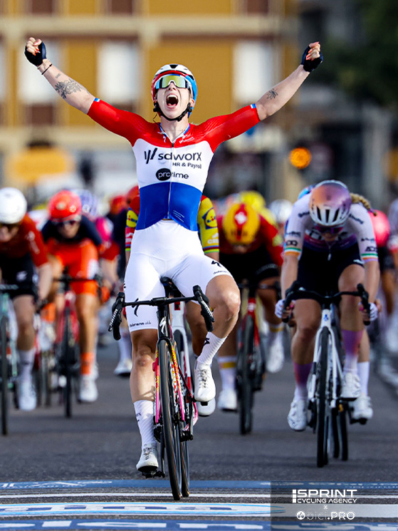 Wiebes vince la prima tappa del Giro Women, poi viene squalificata, ma questa volata non si vince perché la bici è troppo leggera