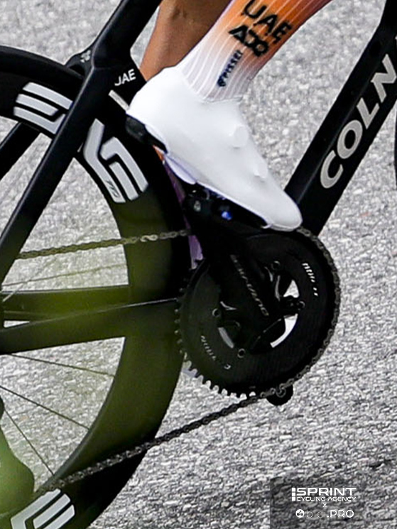 Elisa ha scelto la Y1RS, con monocorona in carbonio X-SingleCarbon Road da 52 denti e gruppo GRX gravel