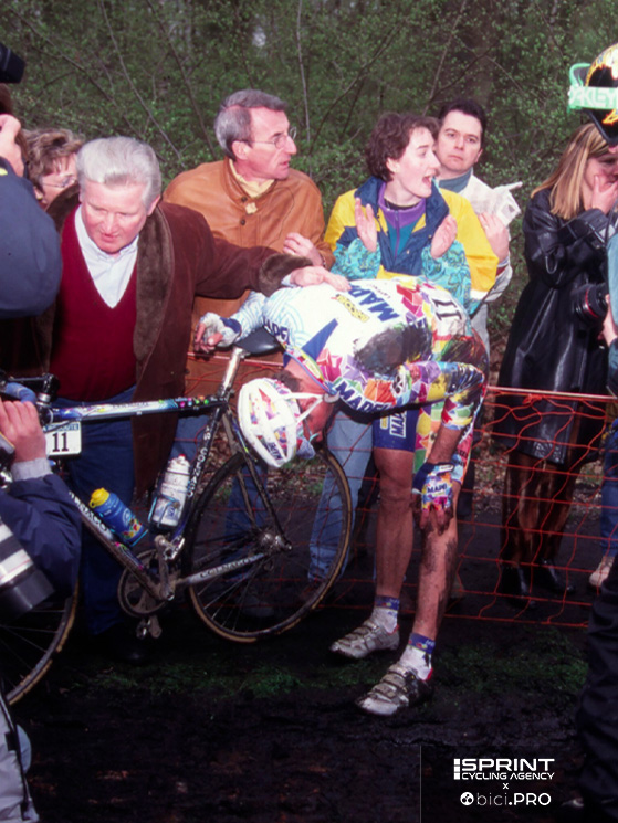 La cauta di Museeuw alla Roubaix 1998: l'infezione derivata espose il belga al rischio di amputazione della gamba